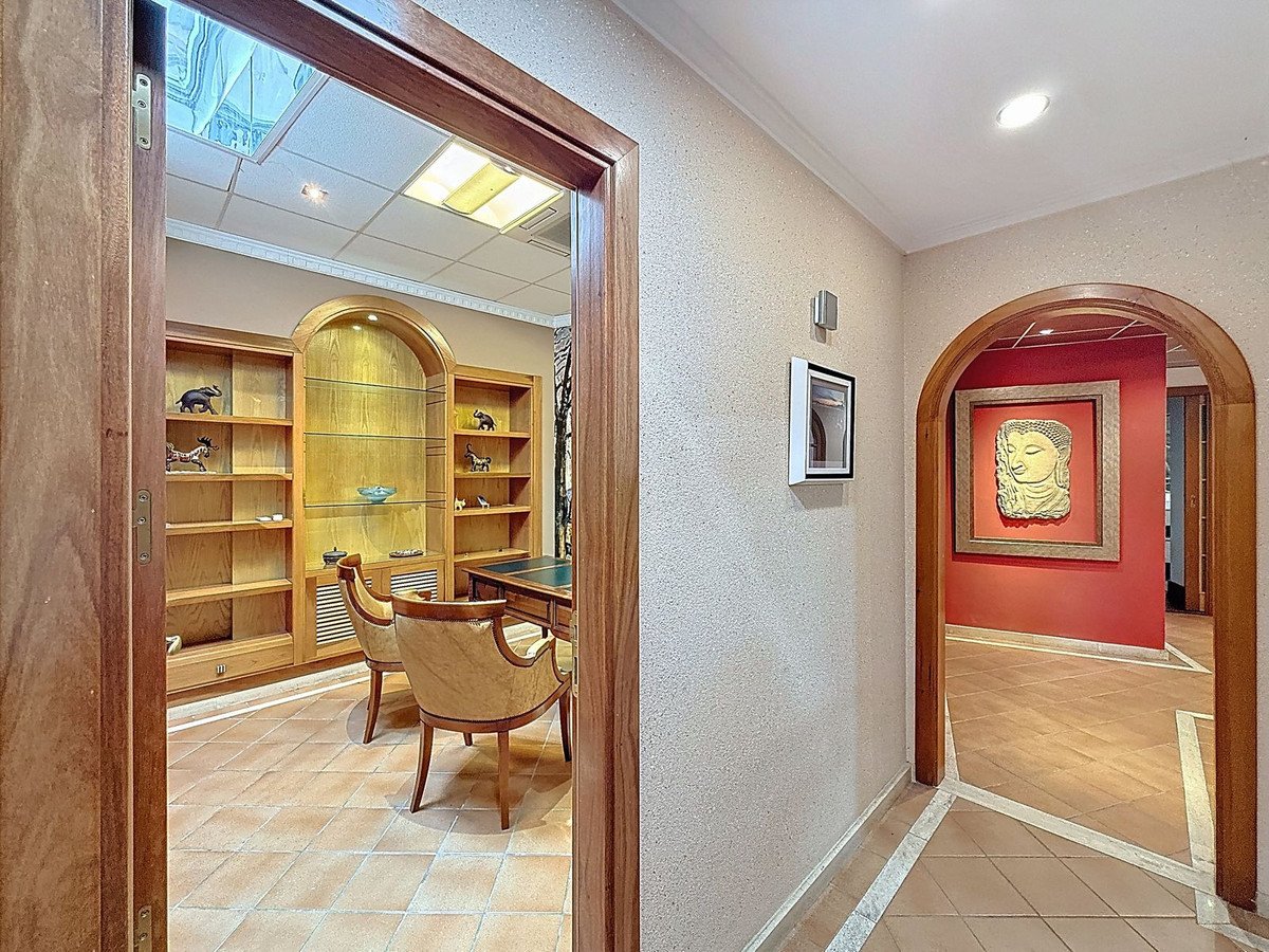 5 Bed Townhouse in Málaga Este