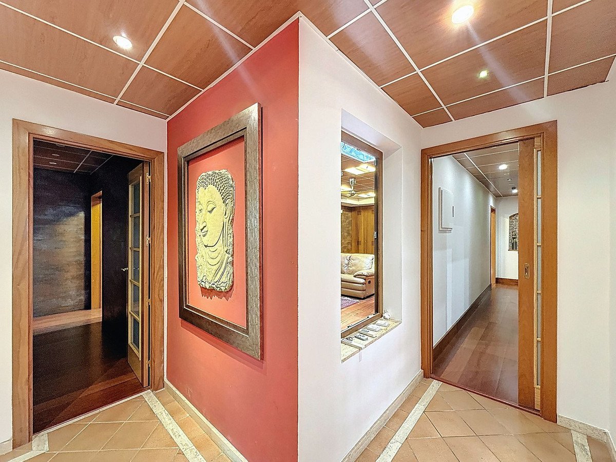 5 Bed Townhouse in Málaga Este