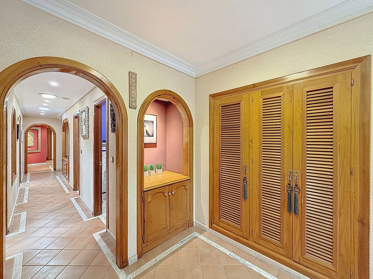 5 Bed Townhouse in Málaga Este