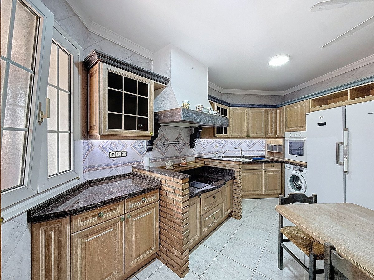 5 Bed Townhouse in Málaga Este