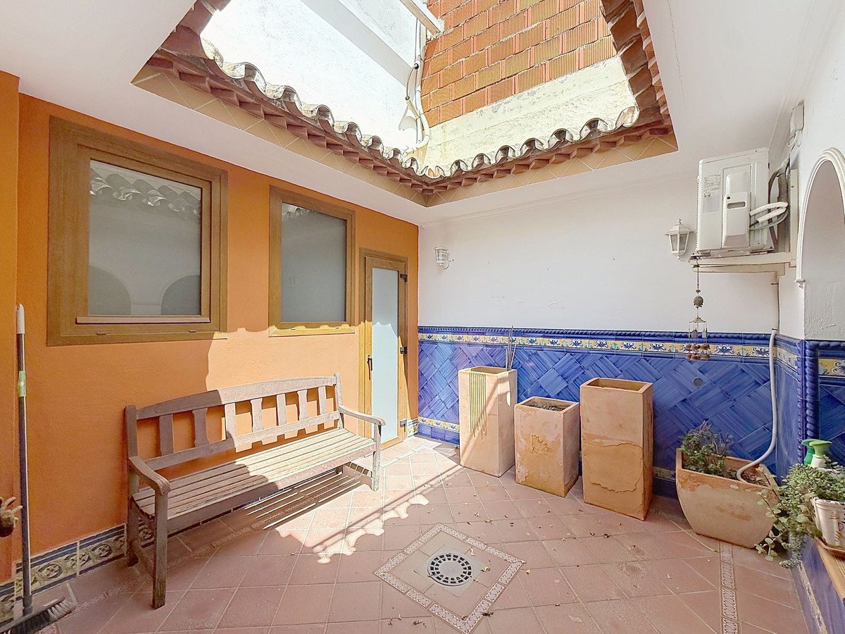 5 Bed Townhouse in Málaga Este