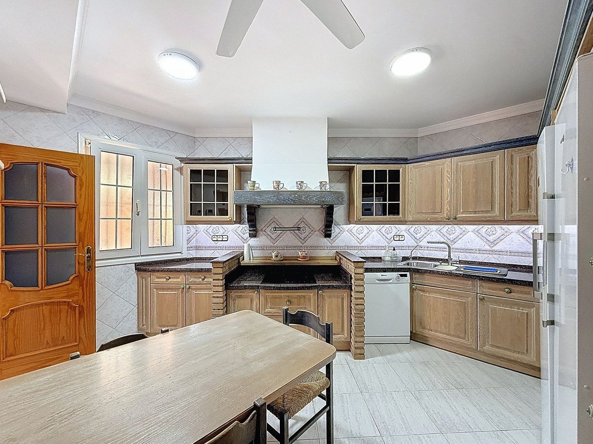 5 Bed Townhouse in Málaga Este