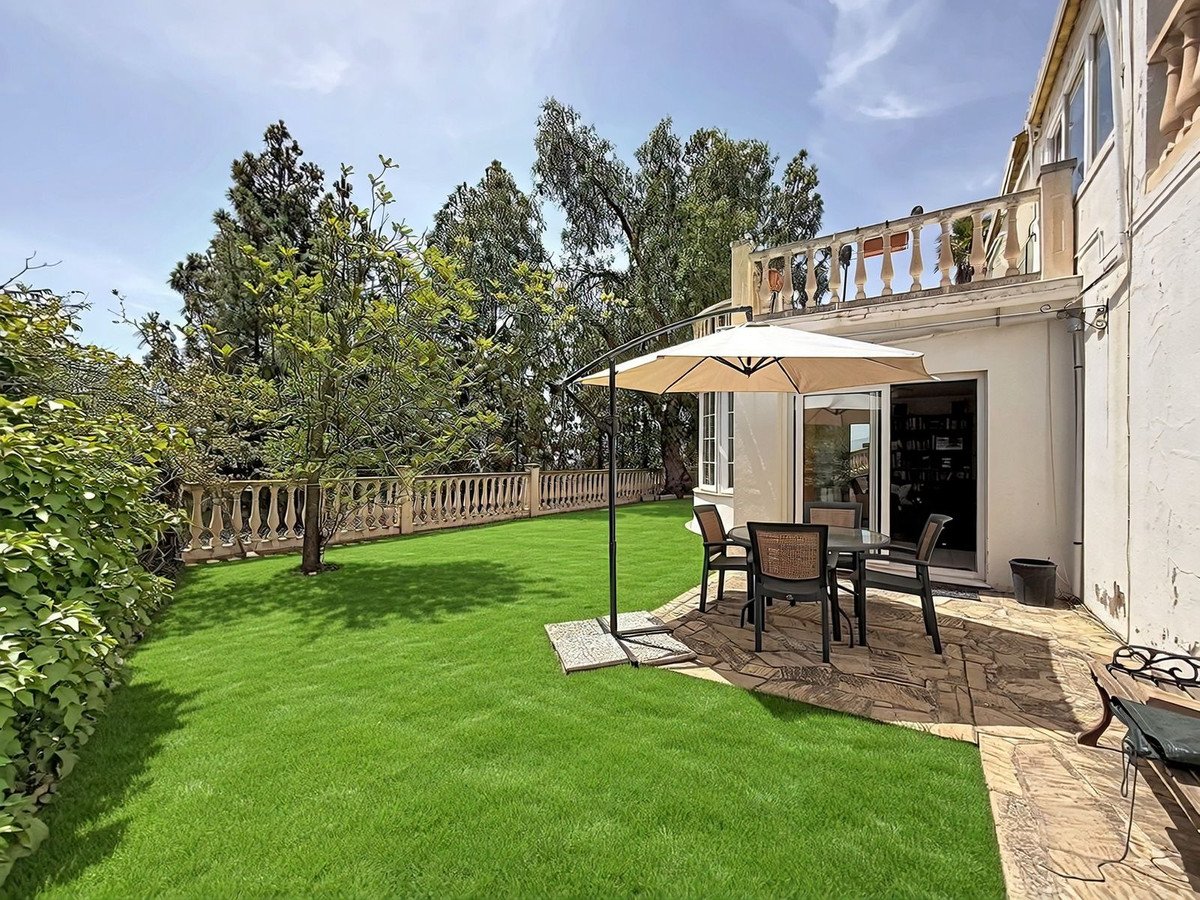 4 Bed Detached Villa in El Atabal