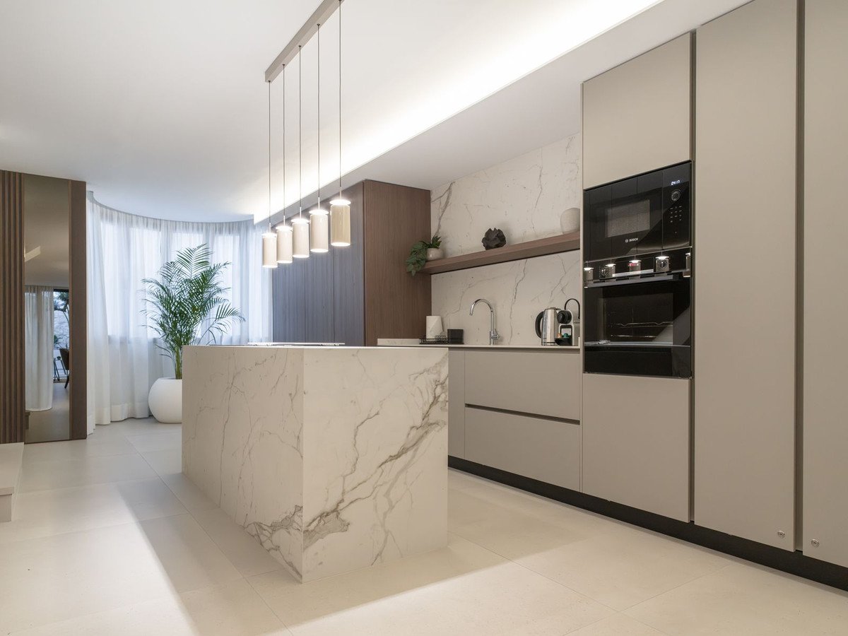 2 Bed Ground Floor Apartment in Marbella