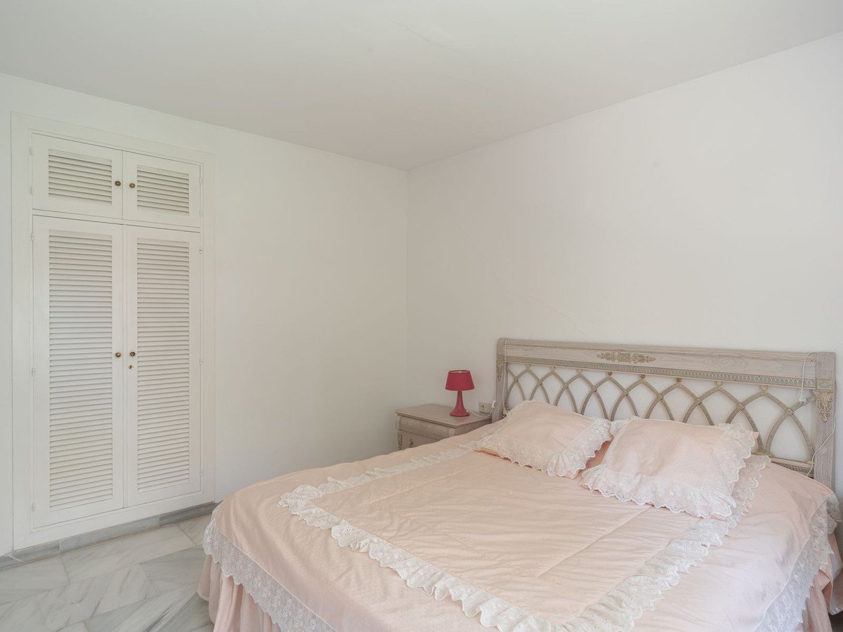4 Bed Penthouse Duplex in The Golden Mile