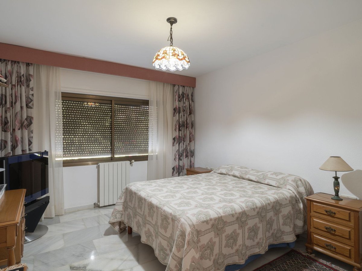 4 Bed Penthouse Duplex in The Golden Mile