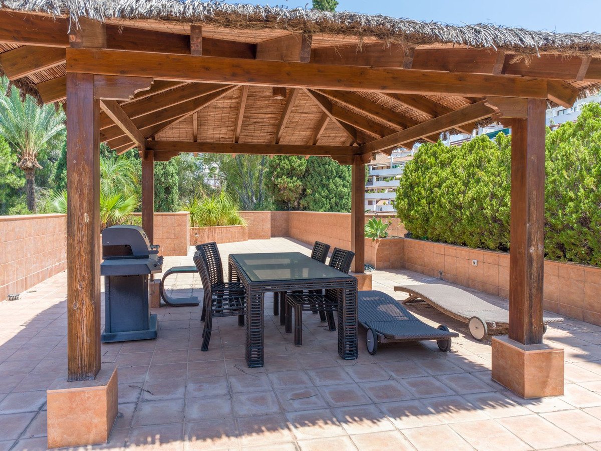 4 Bed Penthouse Duplex in The Golden Mile
