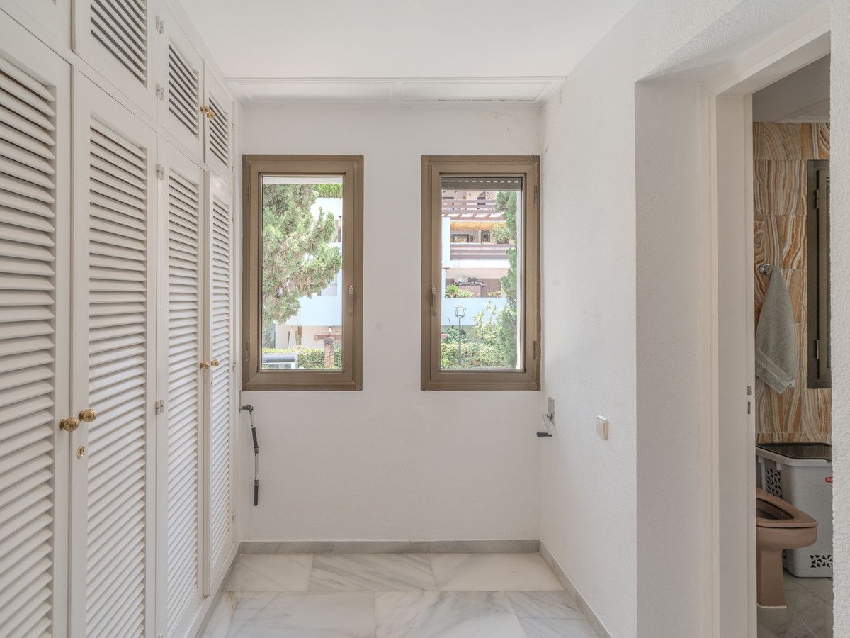 4 Bed Penthouse Duplex in The Golden Mile