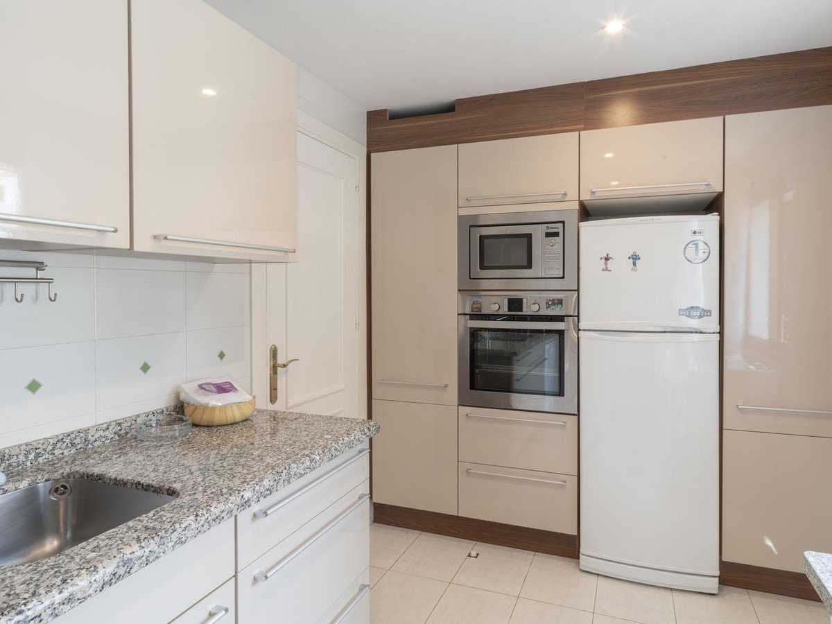 4 Bed Penthouse Duplex in The Golden Mile
