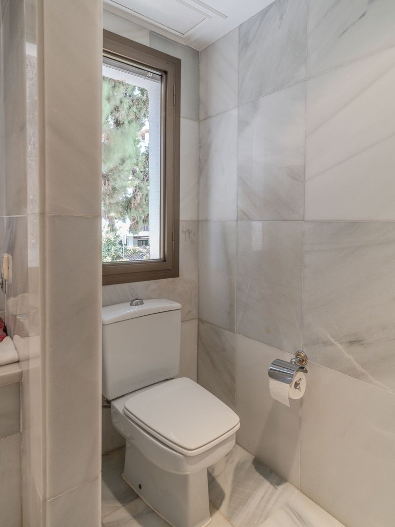 4 Bed Penthouse Duplex in The Golden Mile