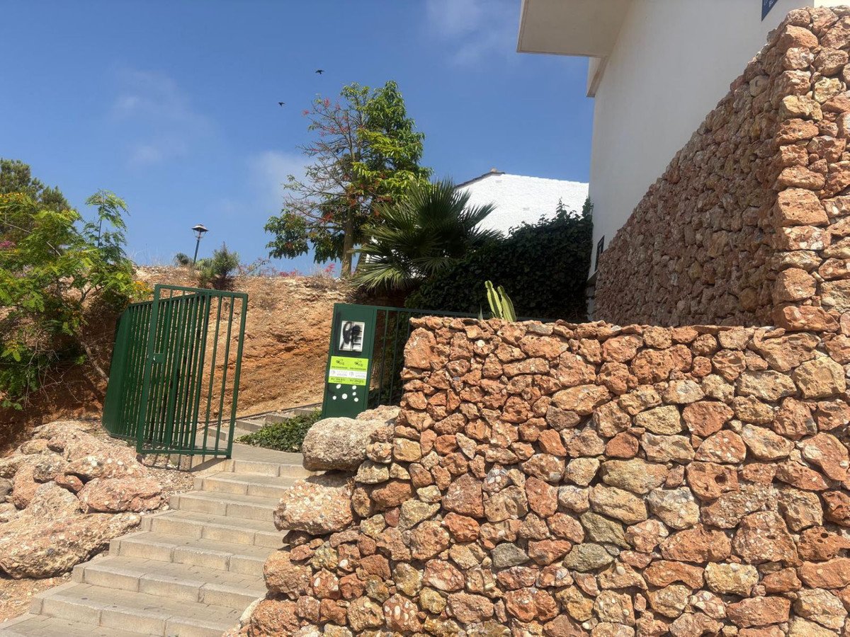 2 Bed Ground Floor Apartment in Nerja