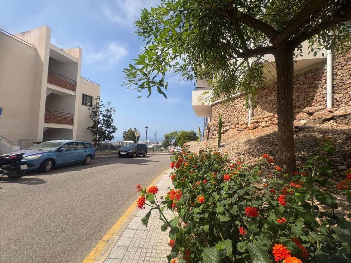 2 Bed Ground Floor Apartment in Nerja