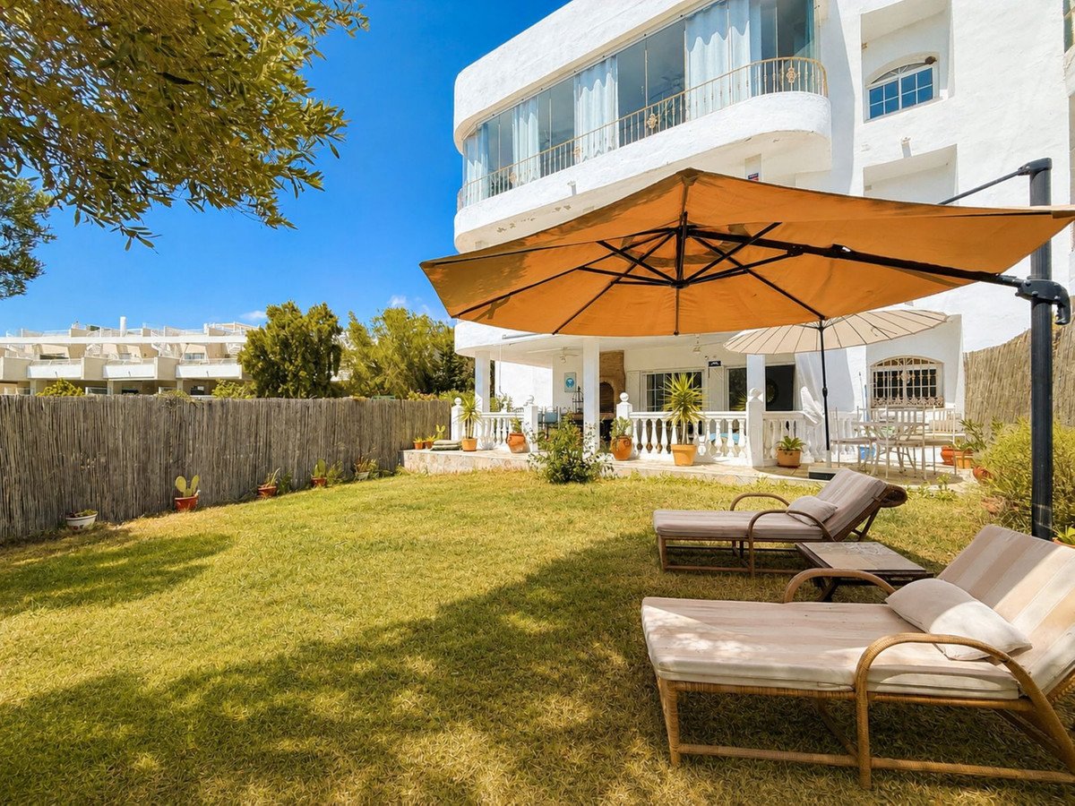 2 Bed Ground Floor Apartment in Estepona