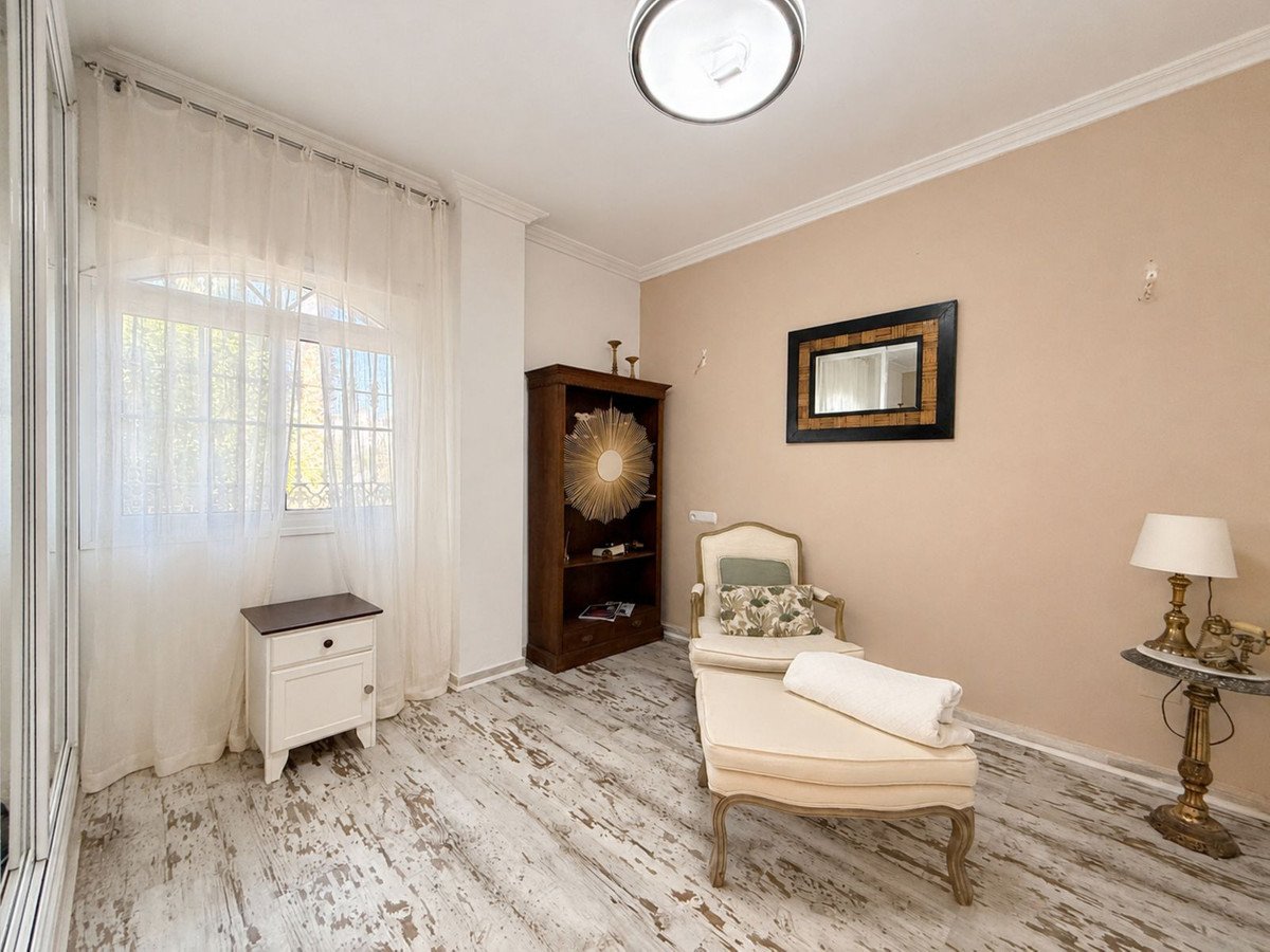 2 Bed Ground Floor Apartment in Estepona