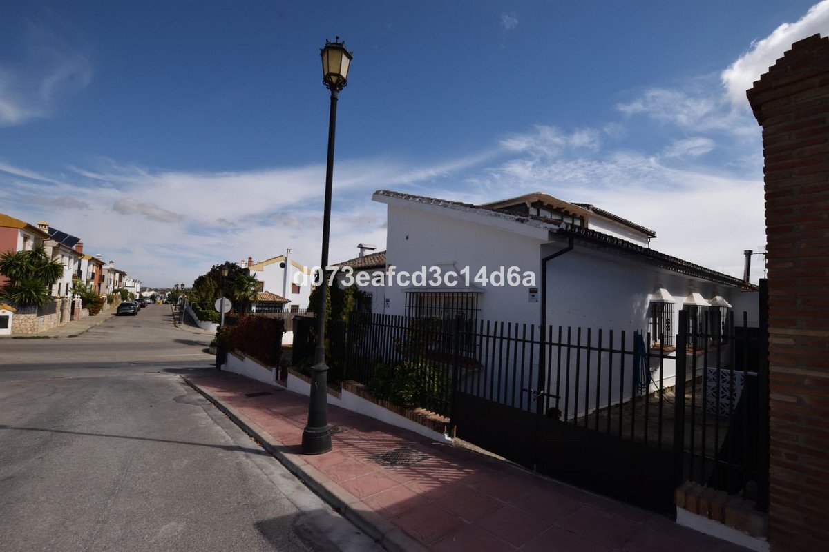 4 Bed Detached Villa in Ronda