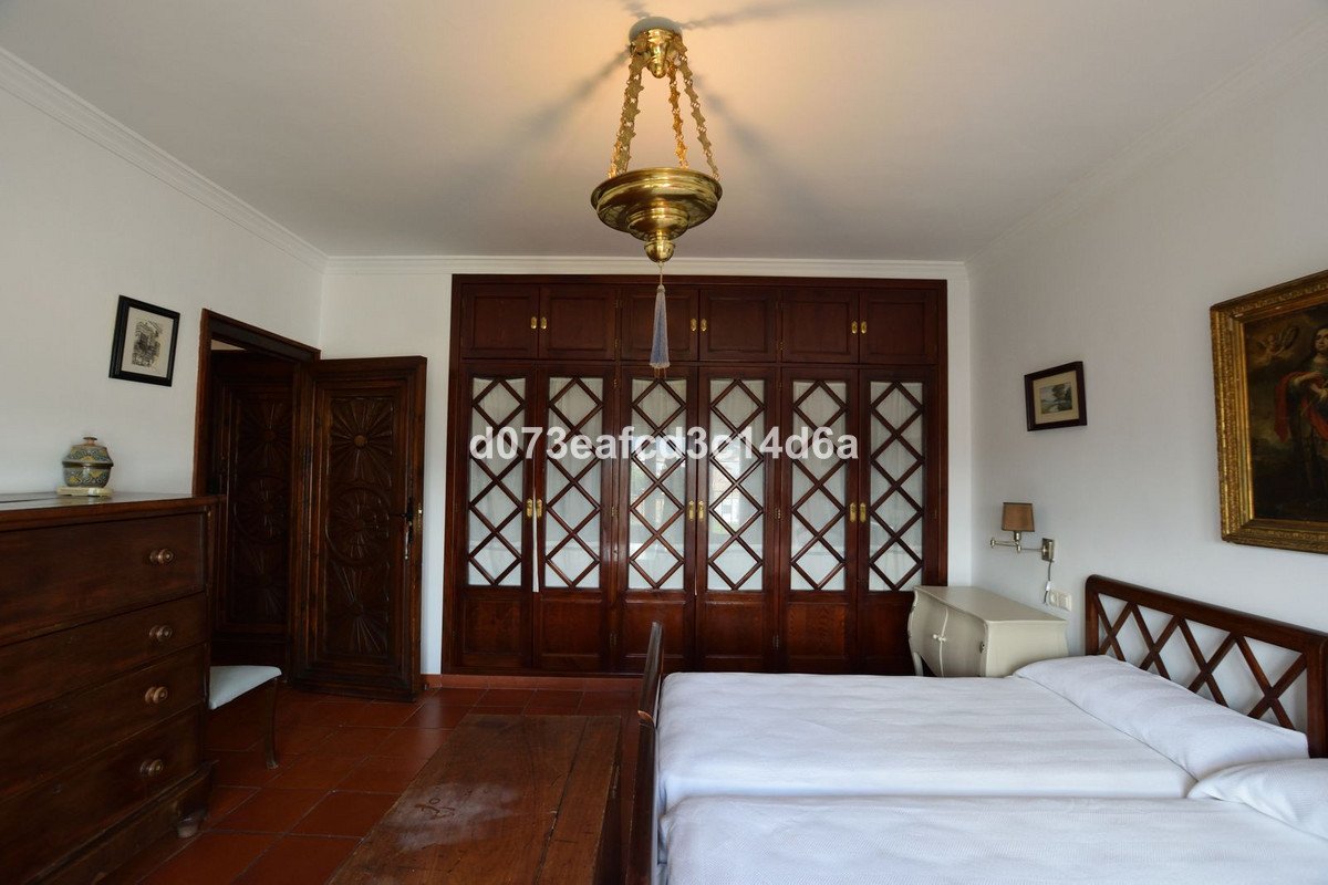 4 Bed Detached Villa in Ronda