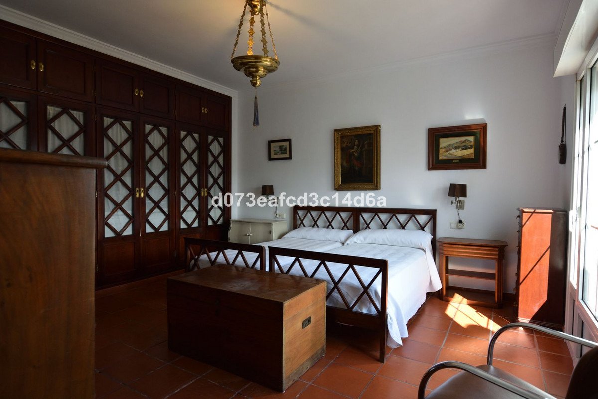 4 Bed Detached Villa in Ronda