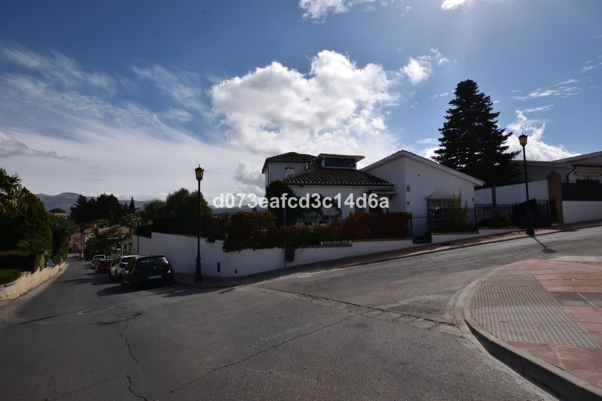 4 Bed Detached Villa in Ronda