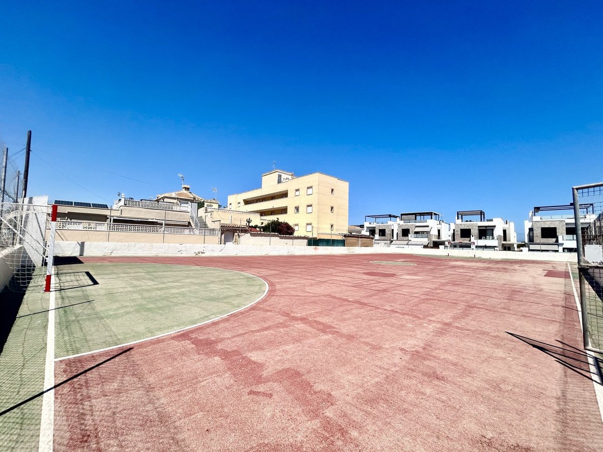 2 Bed Ground Floor Apartment in Cabo Roig