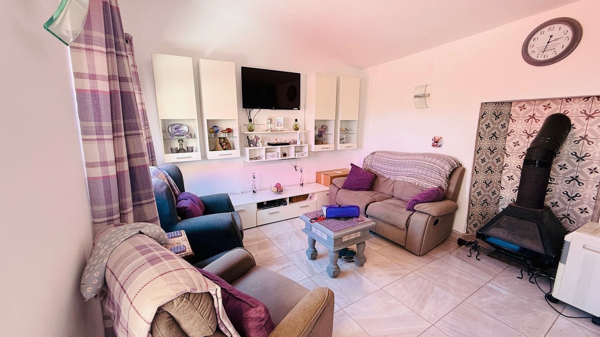 3 Bed Townhouse in Jimena de la Frontera