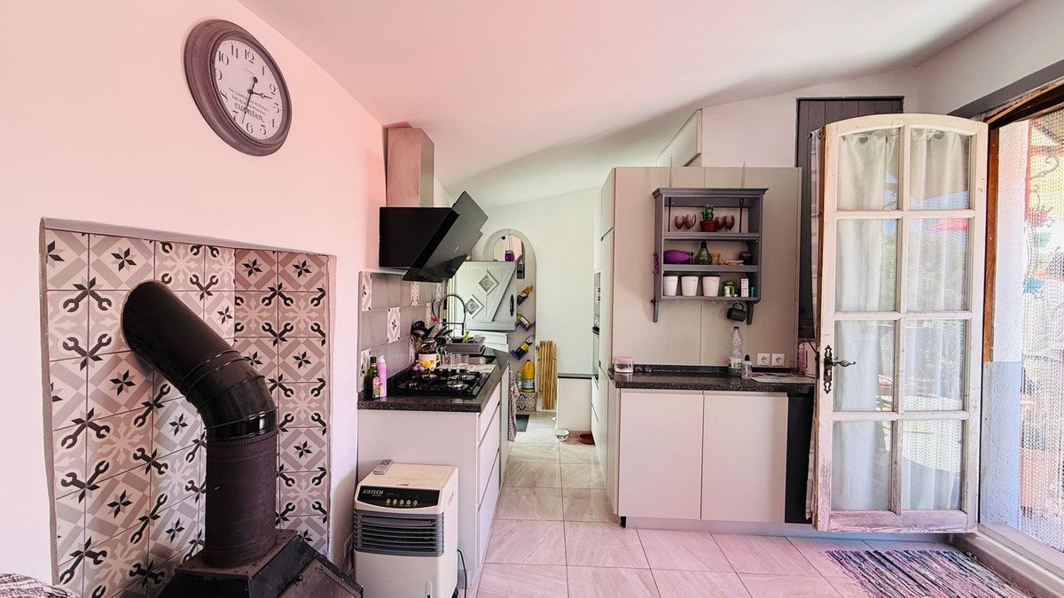 3 Bed Townhouse in Jimena de la Frontera