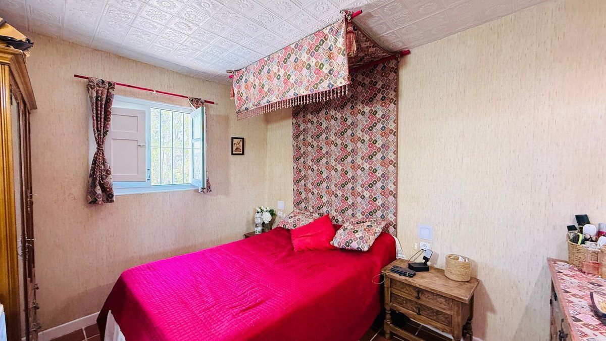 3 Bed Townhouse in Jimena de la Frontera