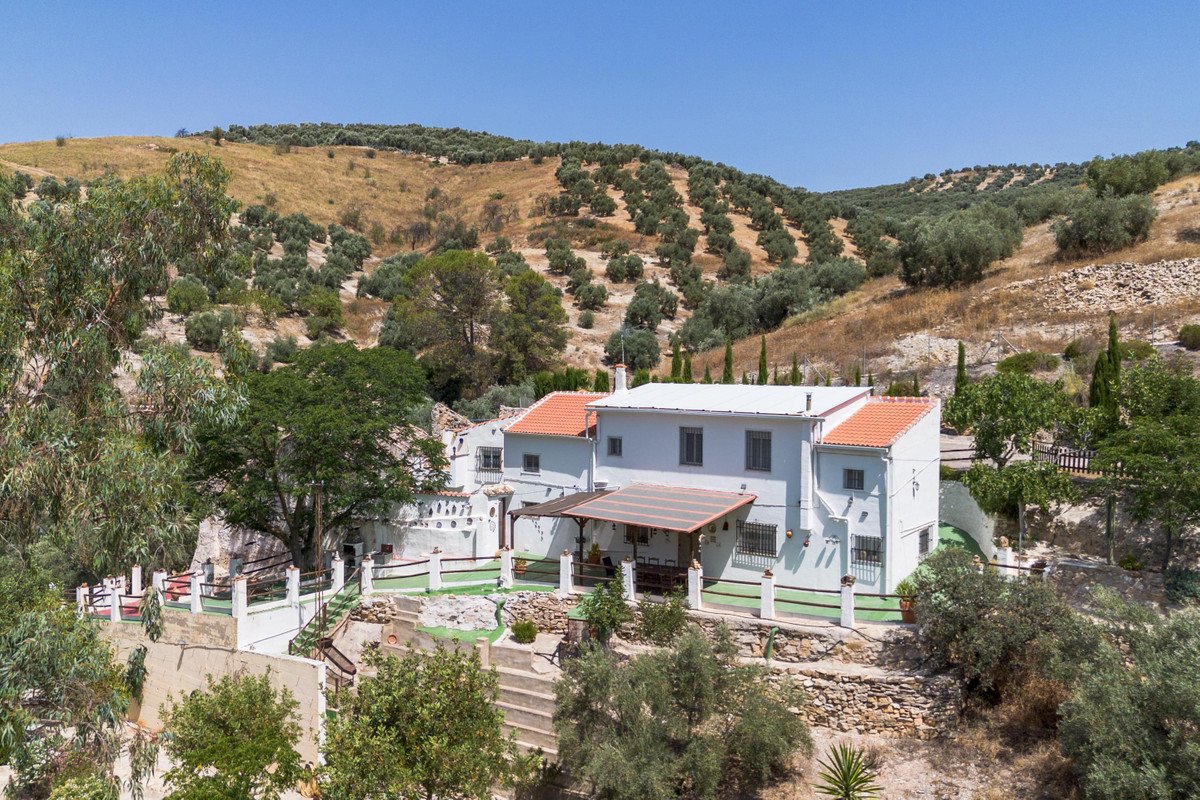 5 Bed Finca - Cortijo in Cuevas De San Marcos