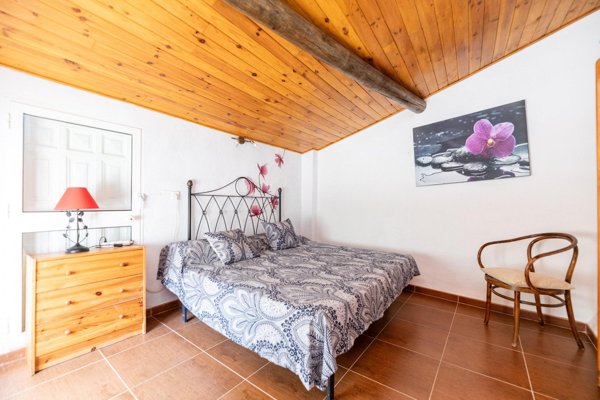 5 Bed Finca - Cortijo in Cuevas De San Marcos