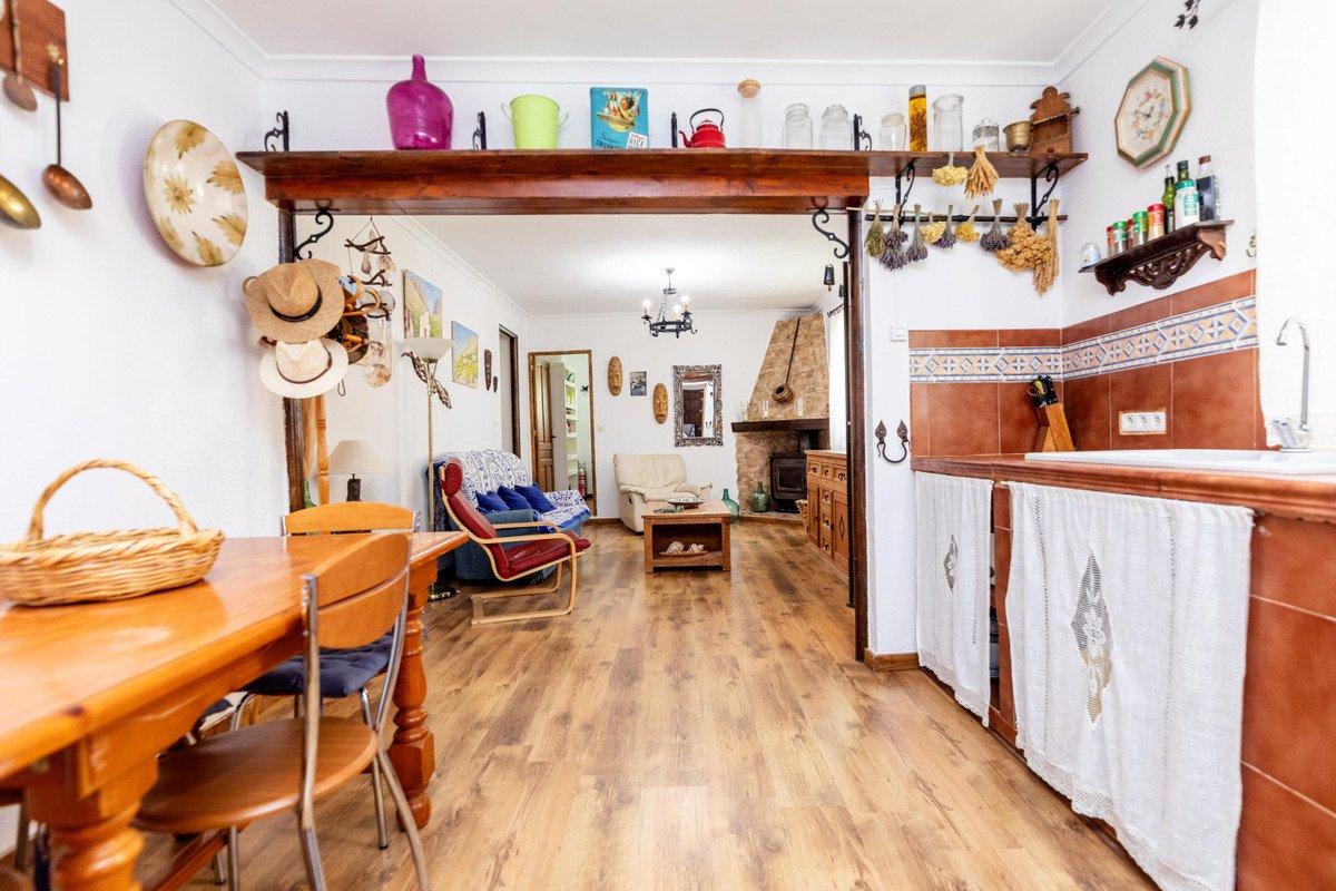 5 Bed Finca - Cortijo in Cuevas De San Marcos