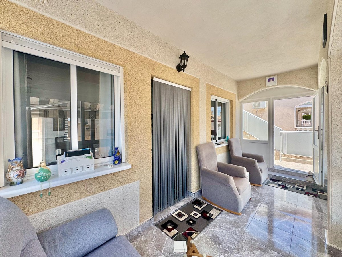 2 Bed Detached Villa in La Florida