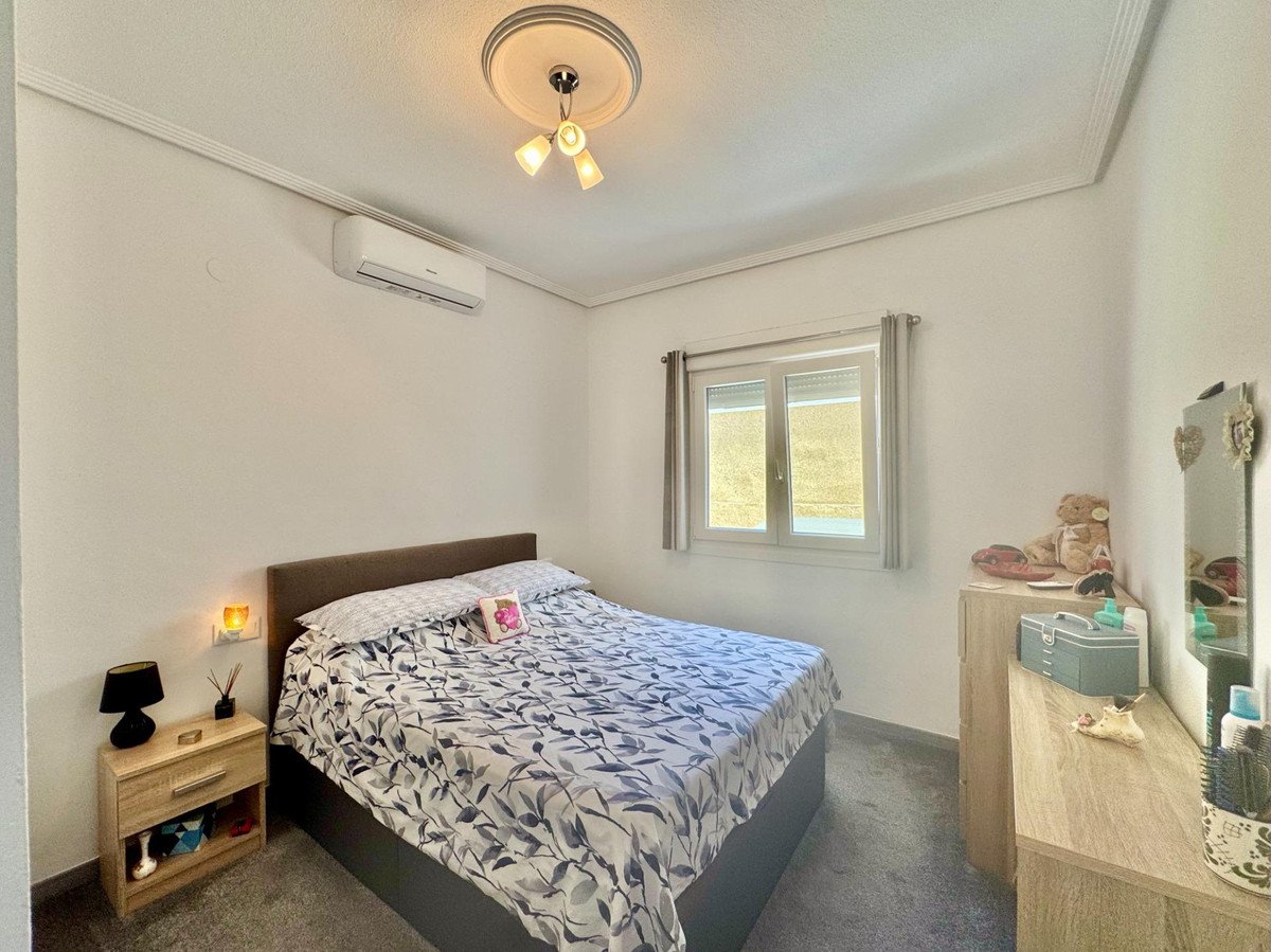 2 Bed Detached Villa in La Florida