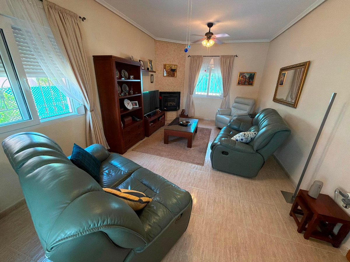 3 Bed Detached Villa in Los Montesinos