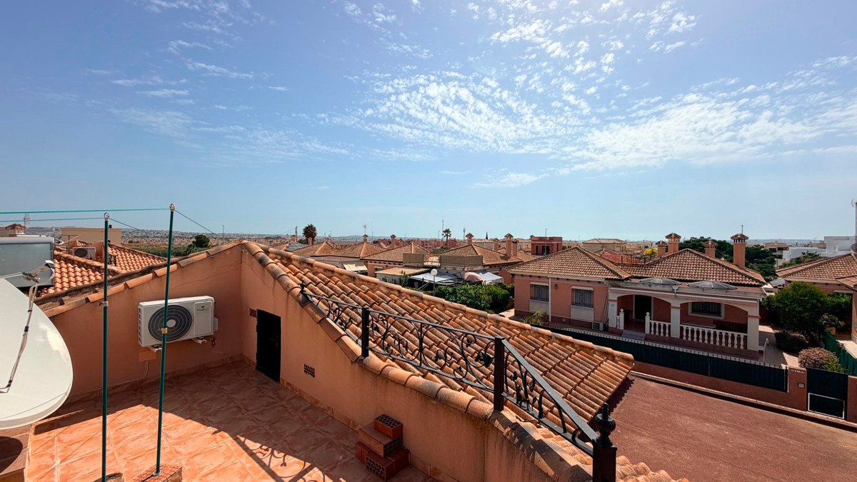 3 Bed Detached Villa in Los Montesinos