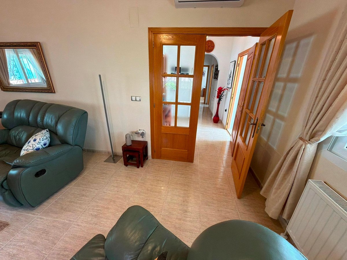 3 Bed Detached Villa in Los Montesinos
