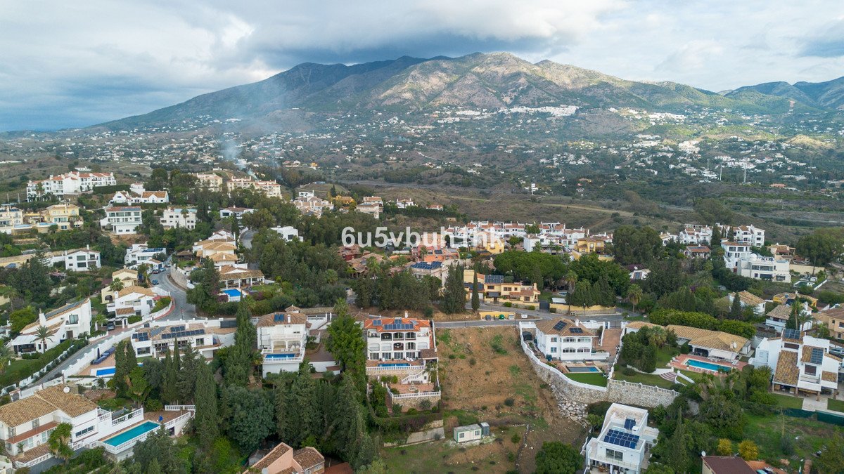4 Bed Land in Campo Mijas