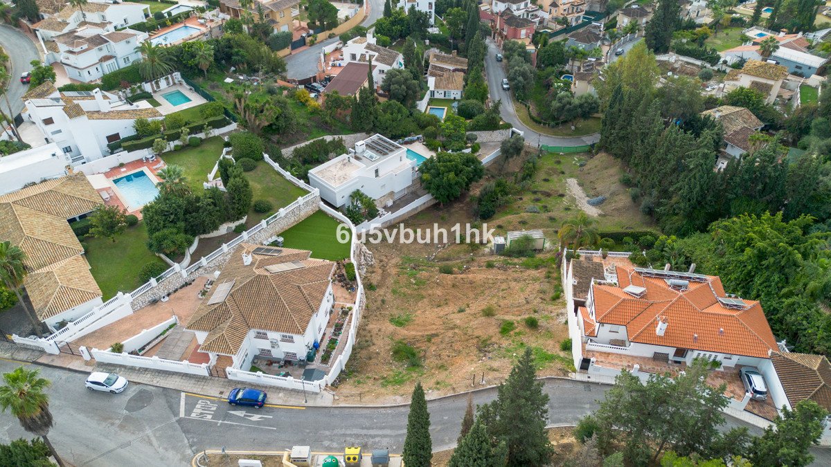 4 Bed Land in Campo Mijas