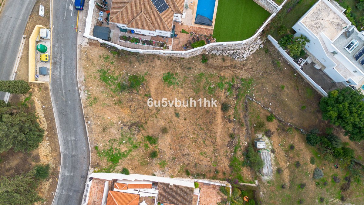 4 Bed Land in Campo Mijas