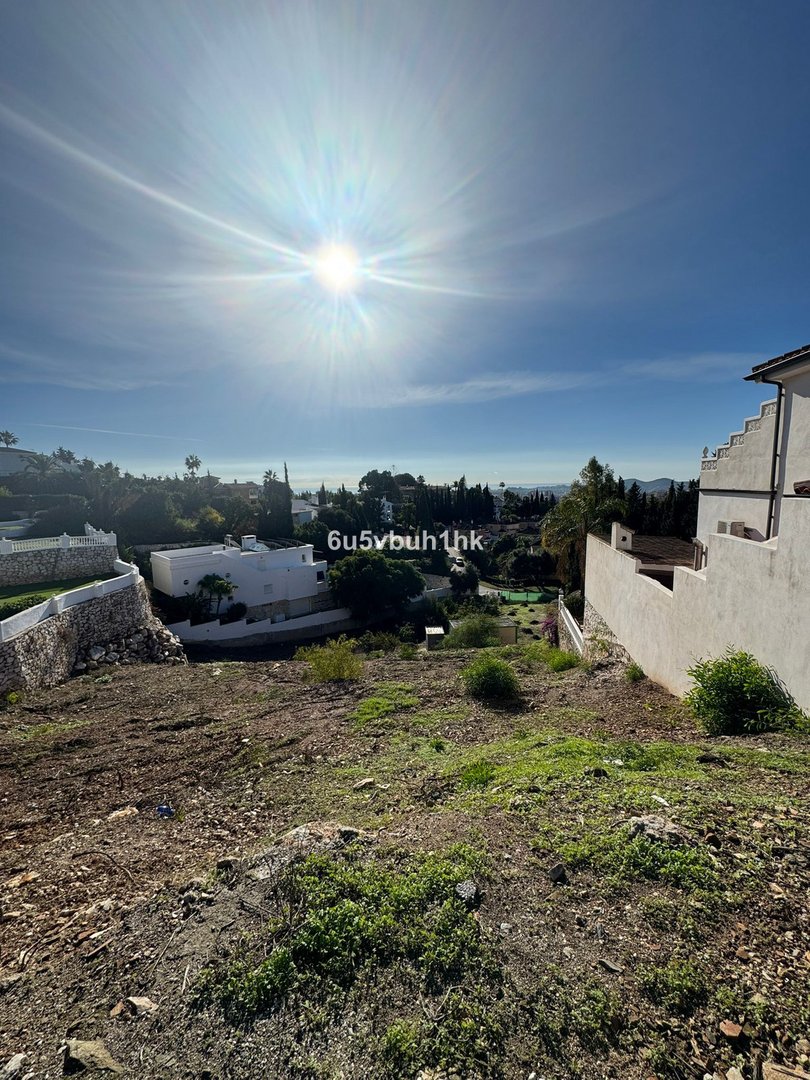 4 Bed Land in Campo Mijas