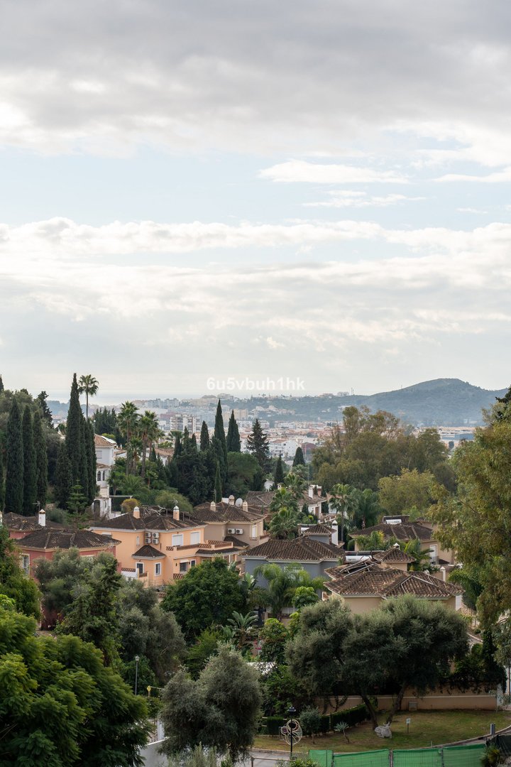 4 Bed Land in Campo Mijas