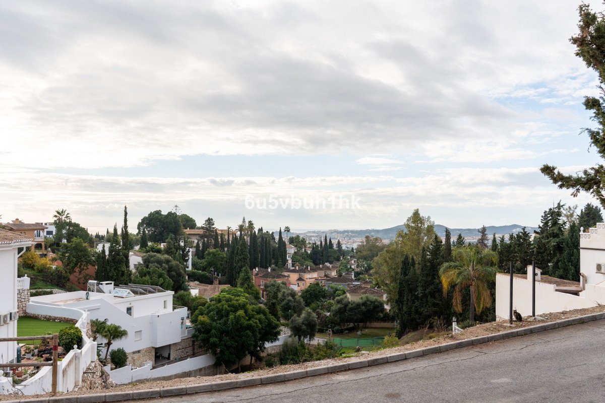 4 Bed Land in Campo Mijas