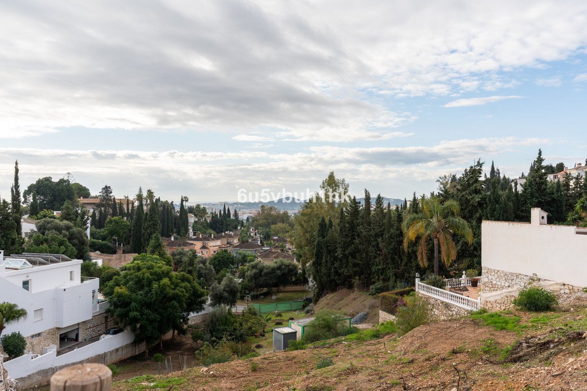 4 Bed Land in Campo Mijas
