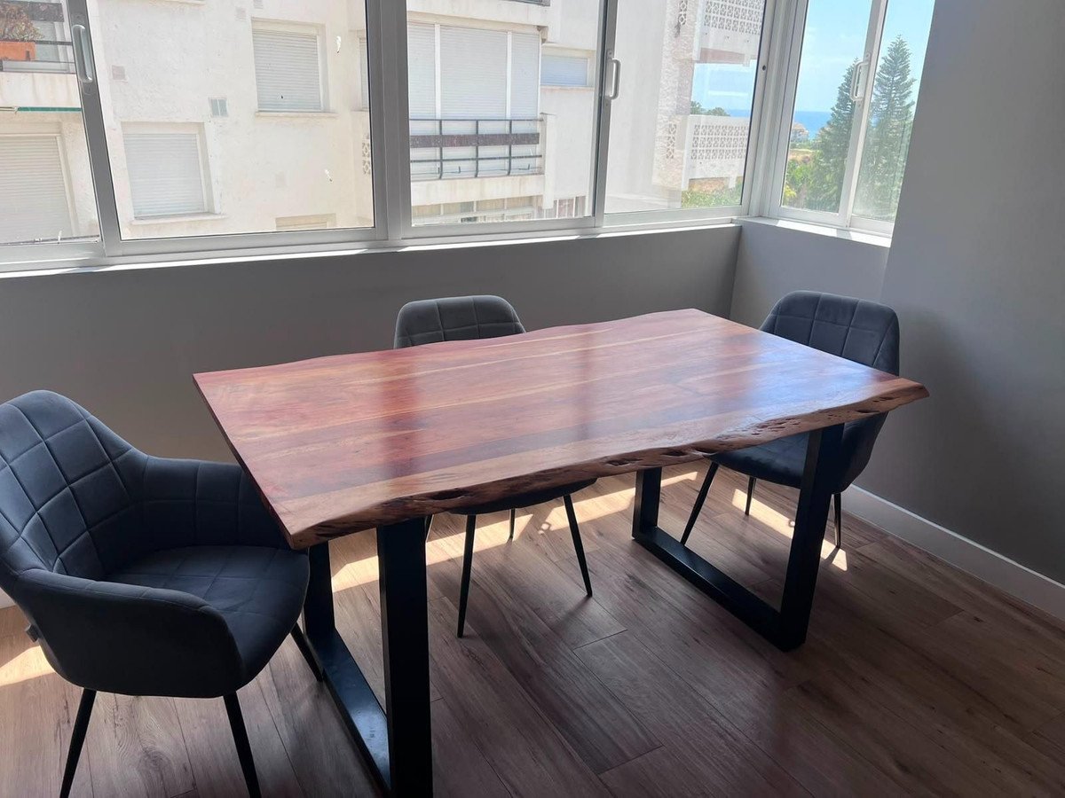 3 Bed Middle Floor Apartment in Estepona