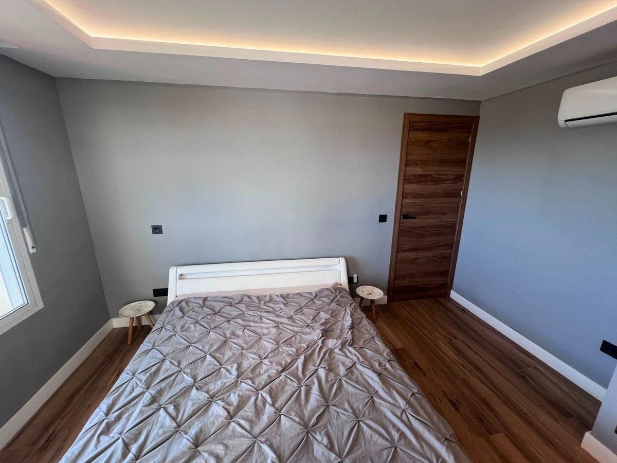 3 Bed Middle Floor Apartment in Estepona