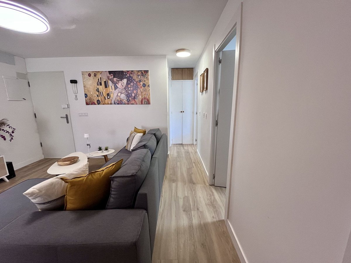 3 Bed Middle Floor Apartment in Torremolinos Centro