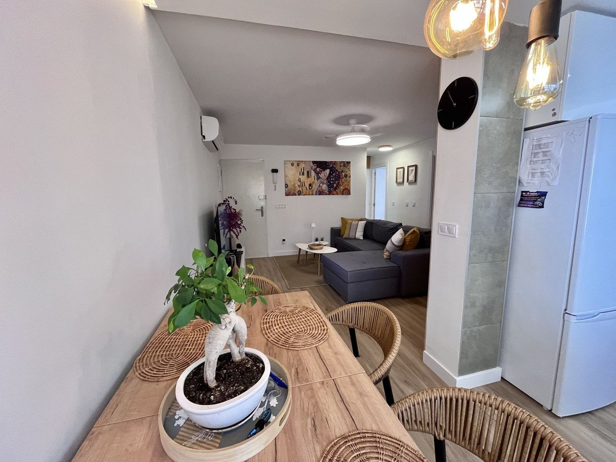 3 Bed Middle Floor Apartment in Torremolinos Centro