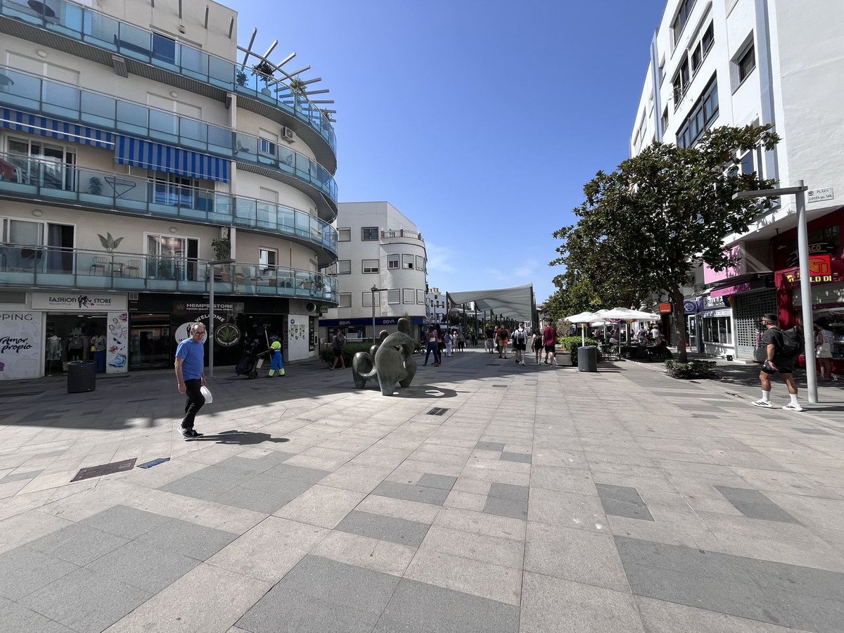 3 Bed Middle Floor Apartment in Torremolinos Centro
