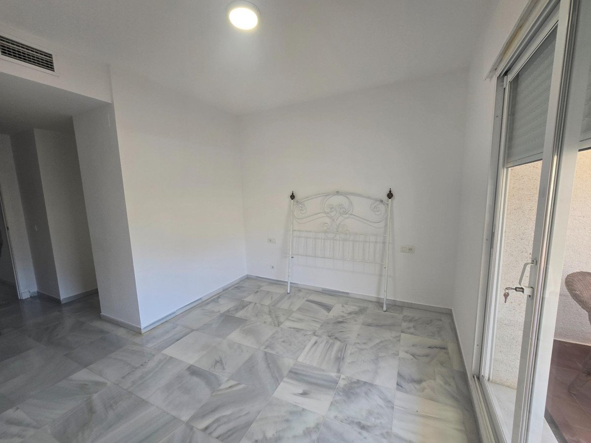 3 Bed Middle Floor Apartment in Torrequebrada