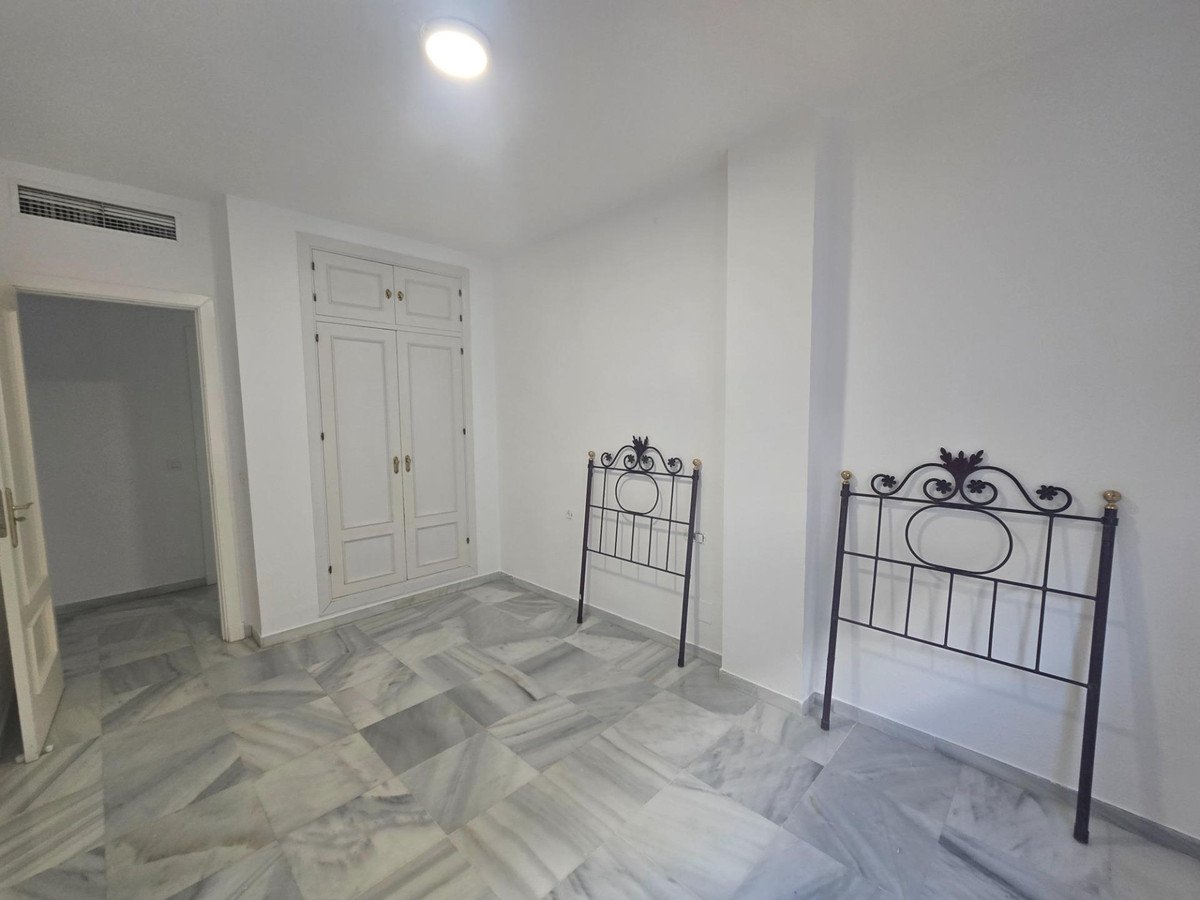 3 Bed Middle Floor Apartment in Torrequebrada