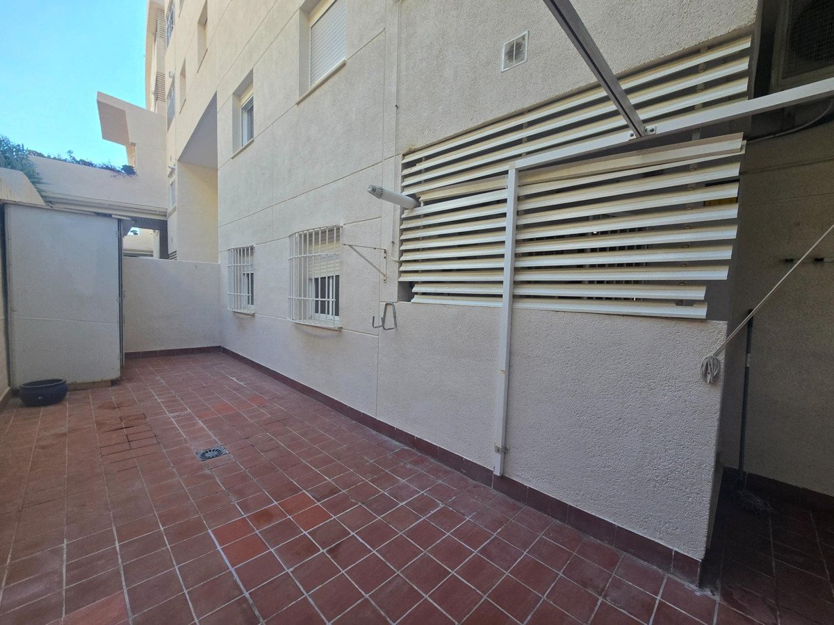 3 Bed Middle Floor Apartment in Torrequebrada