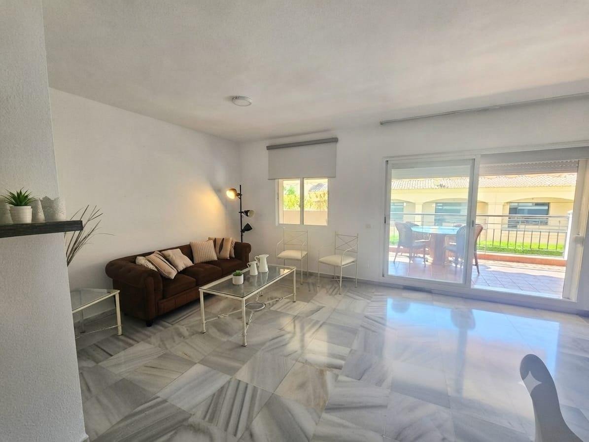 3 Bed Middle Floor Apartment in Torrequebrada